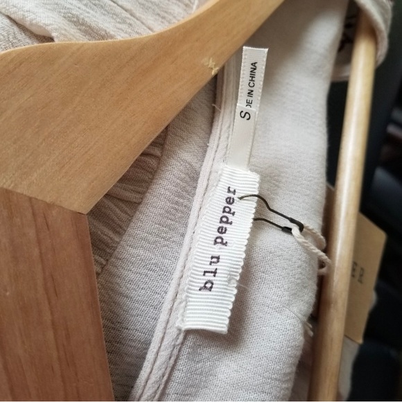 Blu Pepper Boho Embroidered Blouse Small Tie Waist Bell Sleeves NWOT Cream Beige - Picture 6 of 7